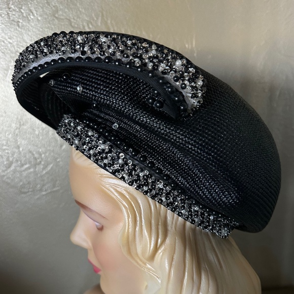 SWANKY 1960s' BLACK STRAW TAM WITH SEQUINS, RHINESTONES & BEADS - Picture 7 of 12